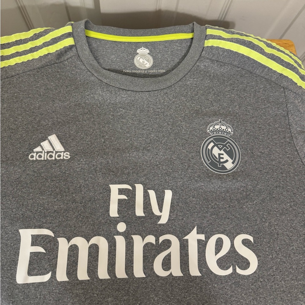 Adidas 2015-2016 Real Madrid Away Long Sleeve Jersey Grey Soccer Football Kit